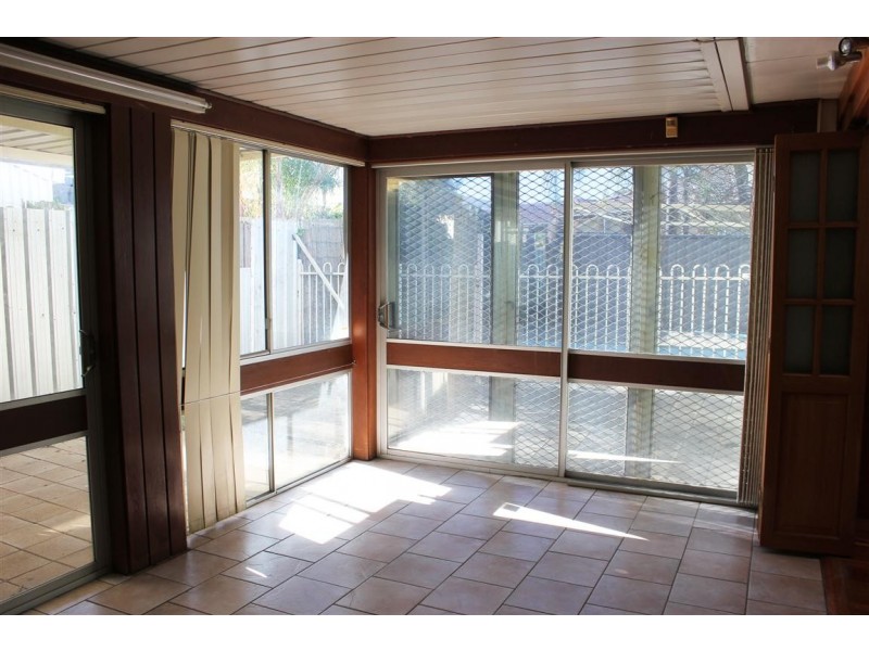 1 The Knoll, Lansvale NSW 2166
