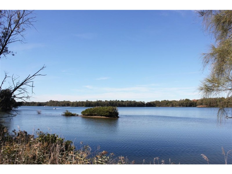 1 The Knoll, Lansvale NSW 2166