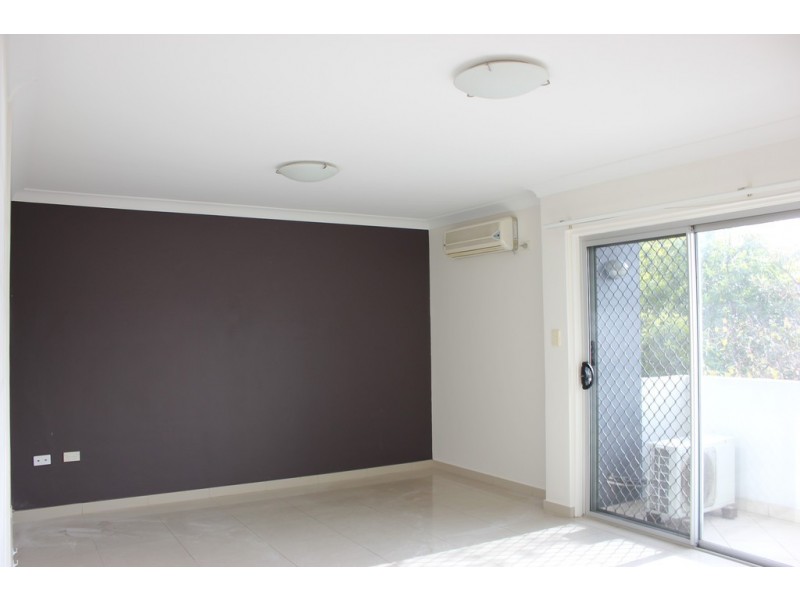 2/47 HILL STREET, Cabramatta NSW 2166