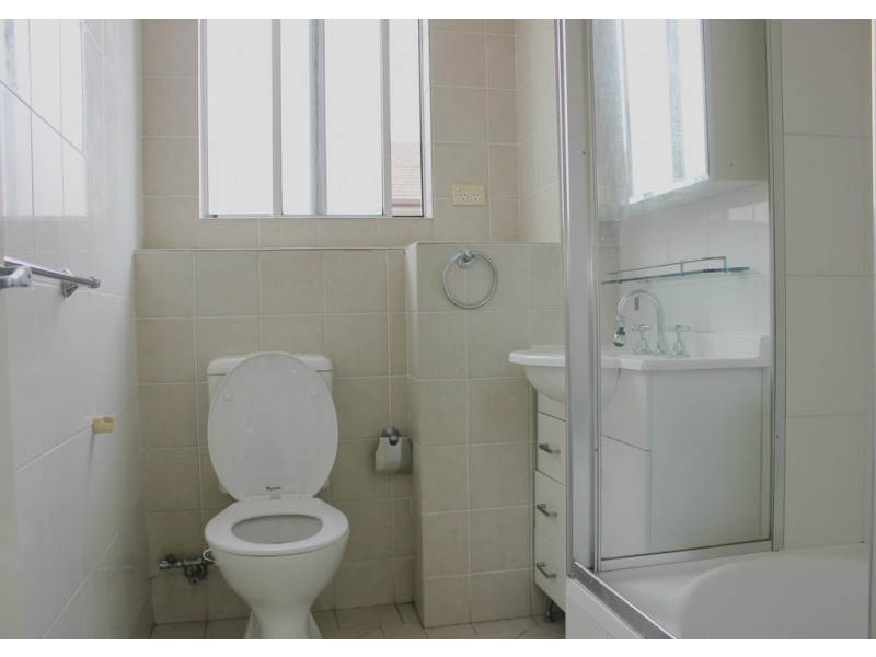 2/47 HILL STREET, Cabramatta NSW 2166