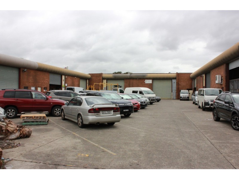 2/131 Lisbon St, Fairfield East NSW 2165