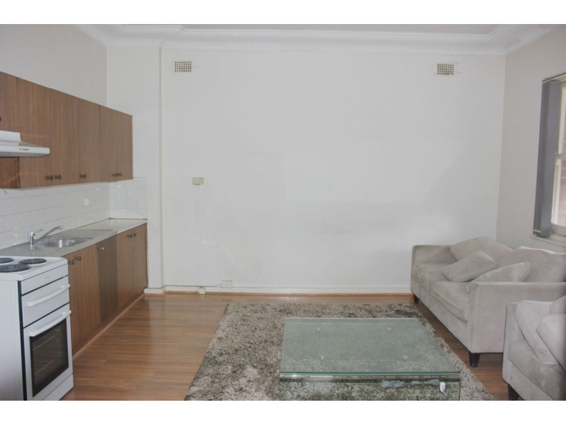 2/26 Court Road, Fairfield NSW 2165