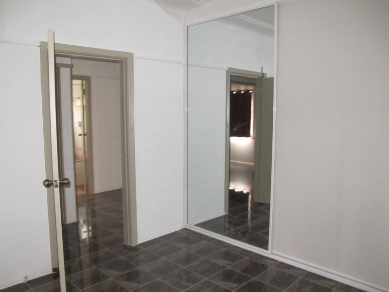 33 BROAD STREET, Cabramatta NSW 2166