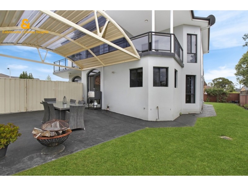 10 NOWLAND PLACE, Abbotsbury NSW 2176