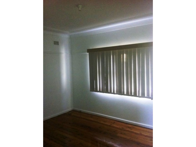 Fairfield West NSW 2165