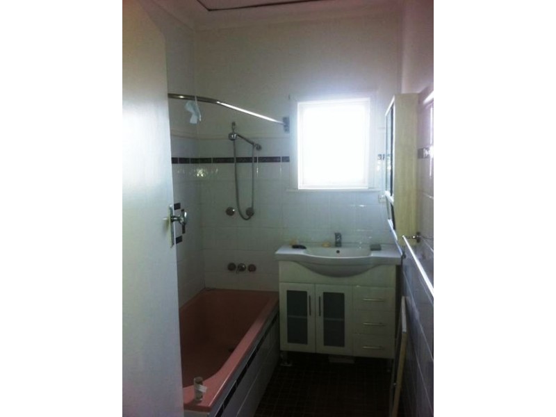 Fairfield West NSW 2165