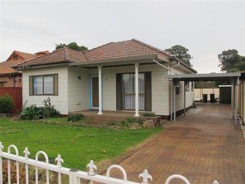 Fairfield NSW 2165
