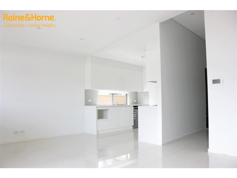 81A LINDA STREET, Fairfield Heights NSW 2165