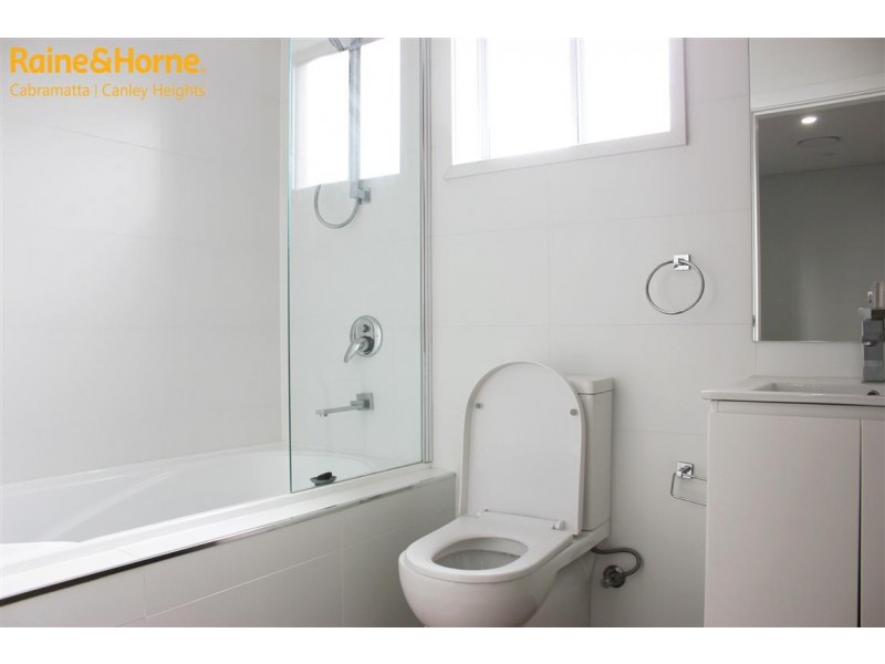 81A LINDA STREET, Fairfield Heights NSW 2165