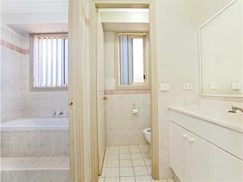 St Johns Park NSW 2176