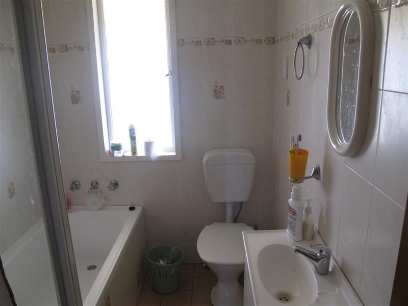 Fairfield West NSW 2165