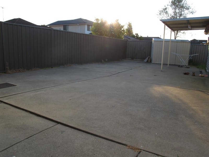 17 hemphill, Mount Pritchard NSW 2170