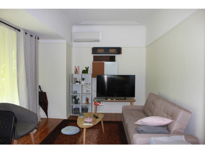 136 TOWNVIEW ROAD, Mount Pritchard NSW 2170