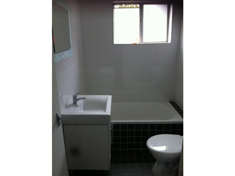 6/136 LANSDOWNE RD, Canley Vale NSW 2166