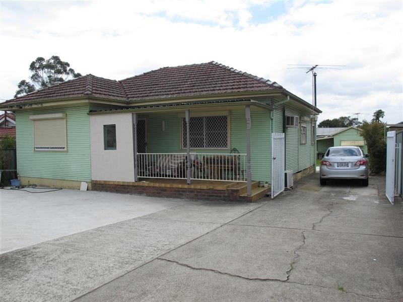 Canley Heights NSW 2166