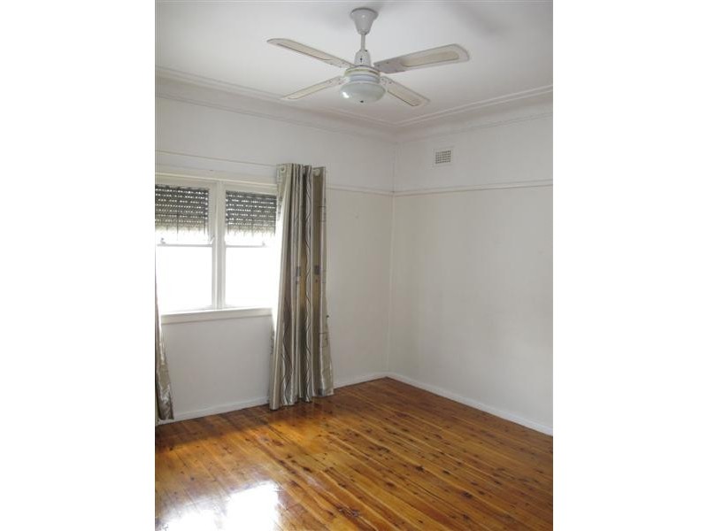 Canley Heights NSW 2166