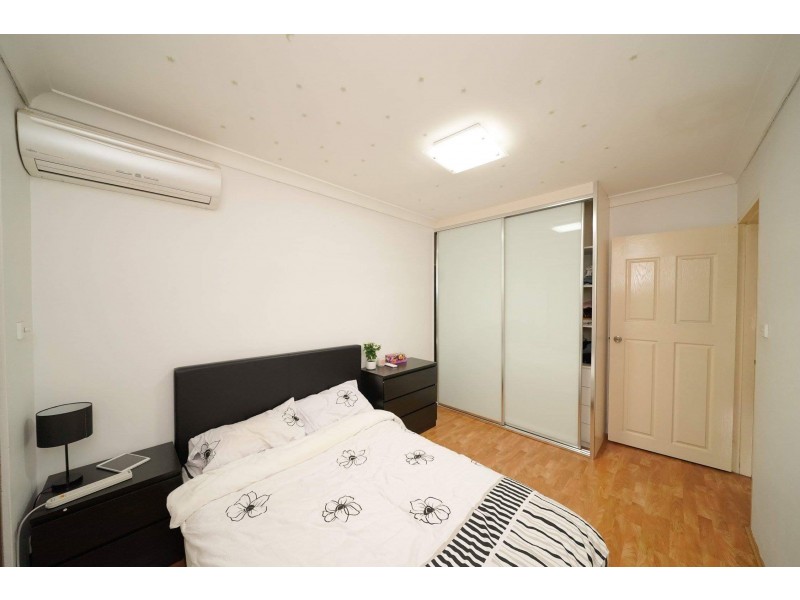 1/25 LONGFIELD STREET, Cabramatta NSW 2166