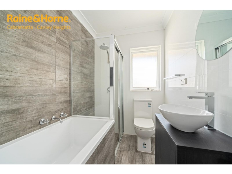 8/4 CLIFFORD AVENUE, Canley Vale NSW 2166