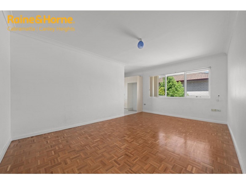 8/4 CLIFFORD AVENUE, Canley Vale NSW 2166