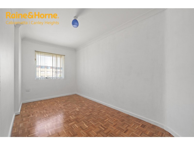 8/4 CLIFFORD AVENUE, Canley Vale NSW 2166