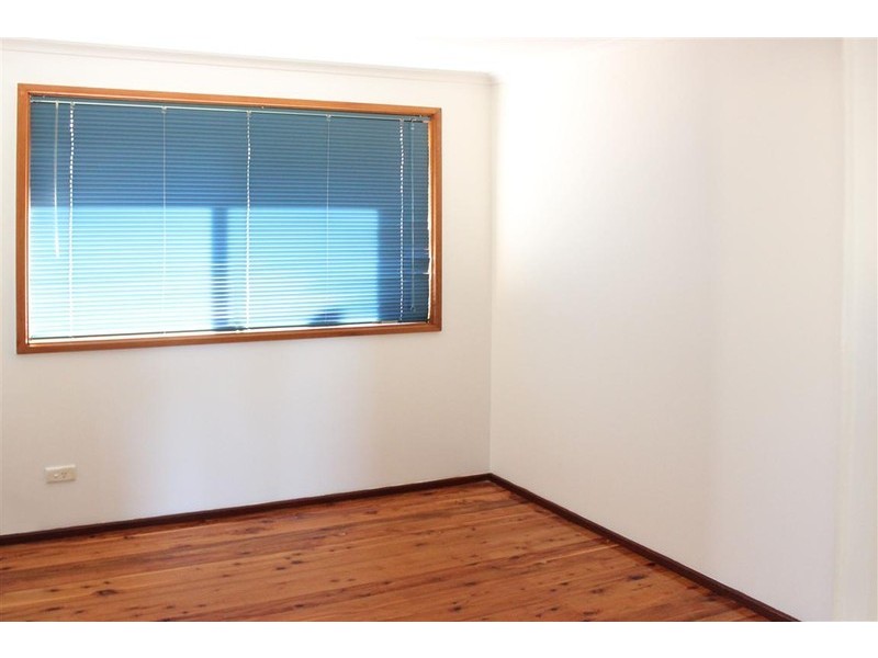 Edensor Park NSW 2176