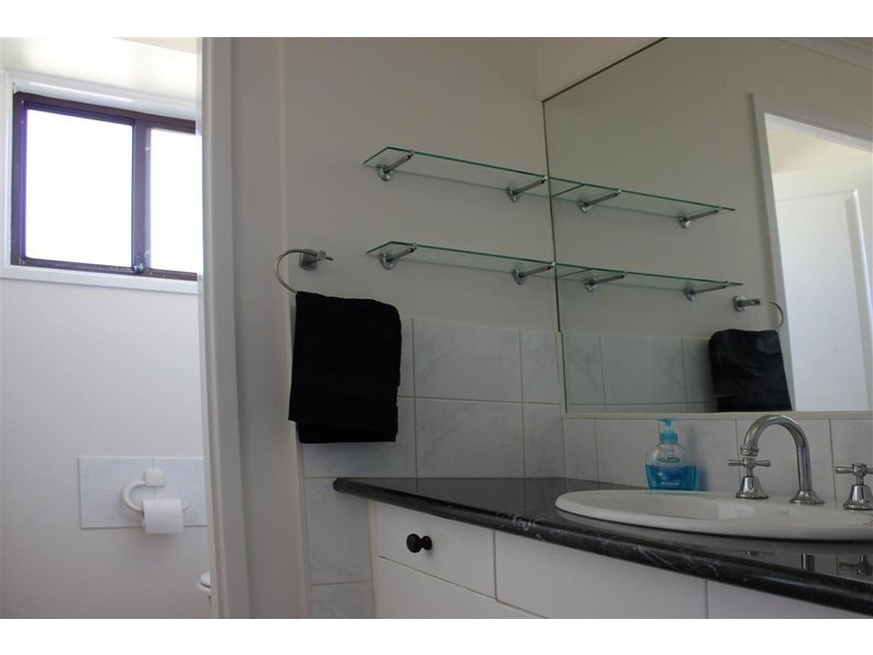 Edensor Park NSW 2176