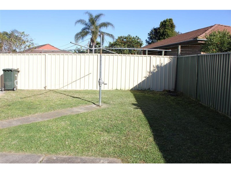 Edensor Park NSW 2176