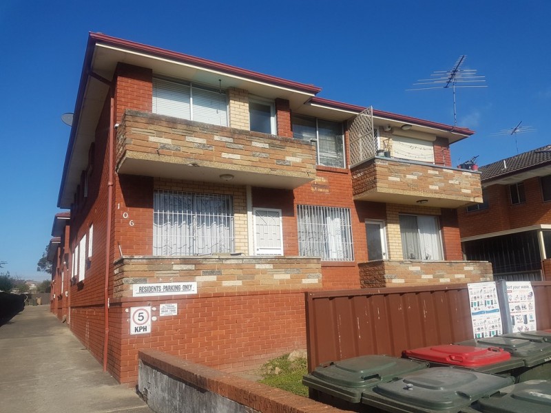 2/106 LONGFIELD STREET, Cabramatta NSW 2166