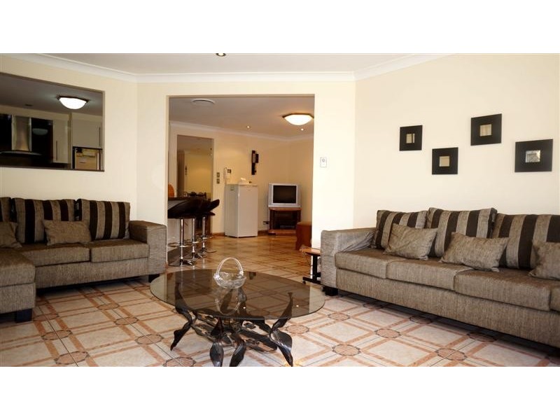 Fairfield West NSW 2165