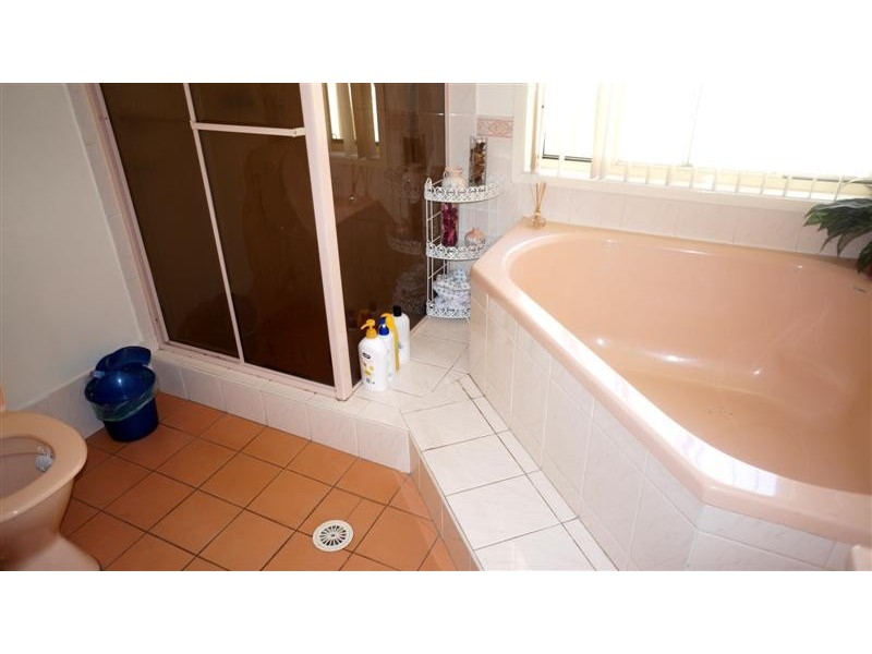 Fairfield West NSW 2165