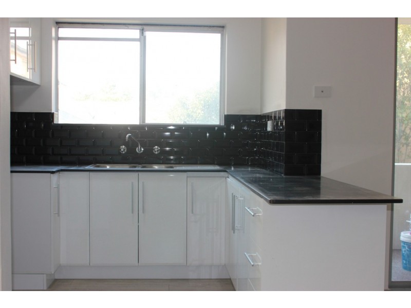 2/12 Sainsbury street, St Marys NSW 2760