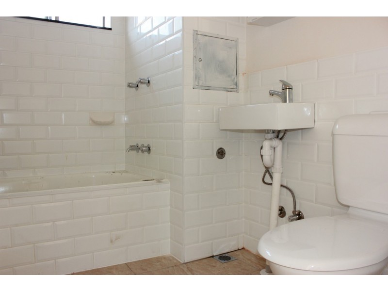 2/12 Sainsbury street, St Marys NSW 2760