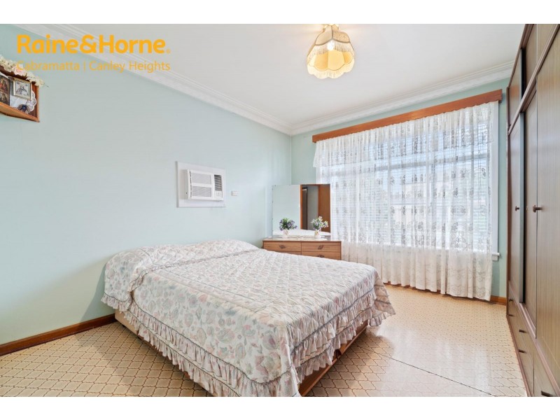 82A BUCKINGHAM STREET, Canley Heights NSW 2166