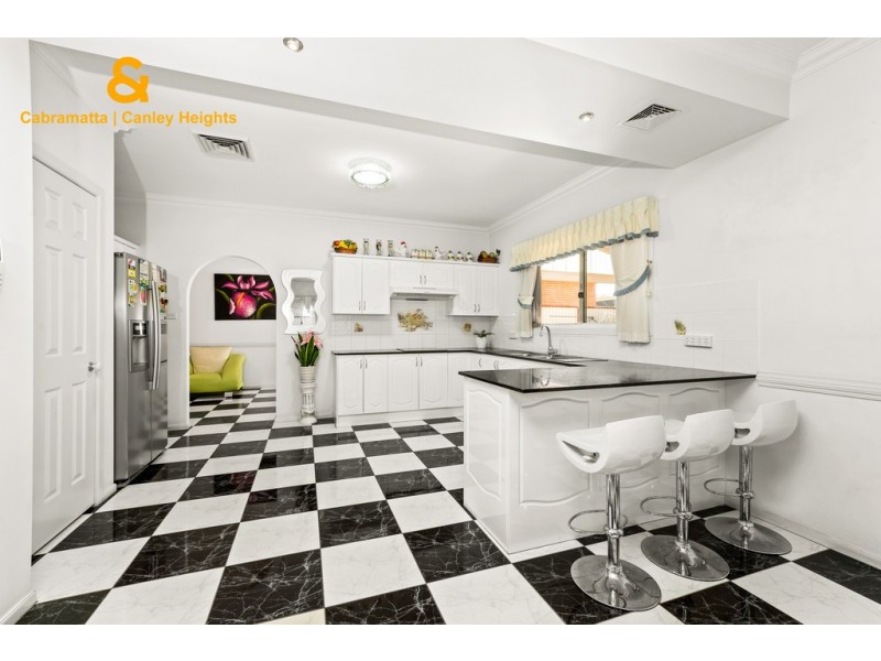 125 THORNEY ROAD, Fairfield West NSW 2165