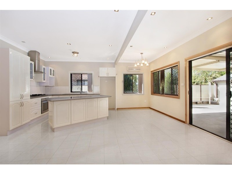 Canley Heights NSW 2166