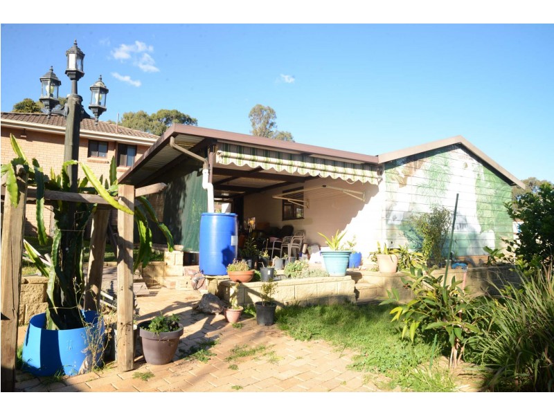 6 ALBILLO PLACE, Eschol Park NSW 2558