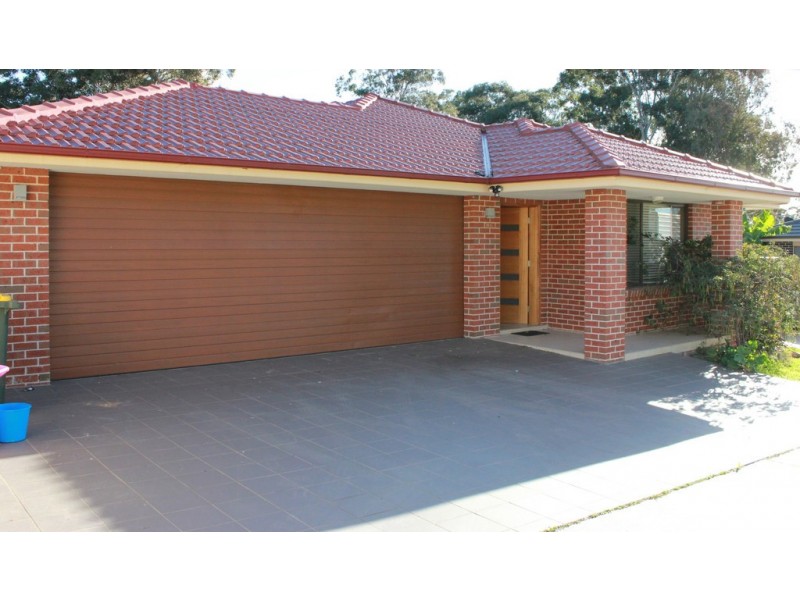 11A LAUREL STREET, Carramar NSW 2163