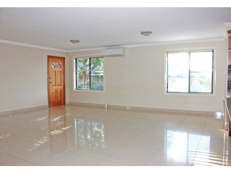 11A LAUREL STREET, Carramar NSW 2163