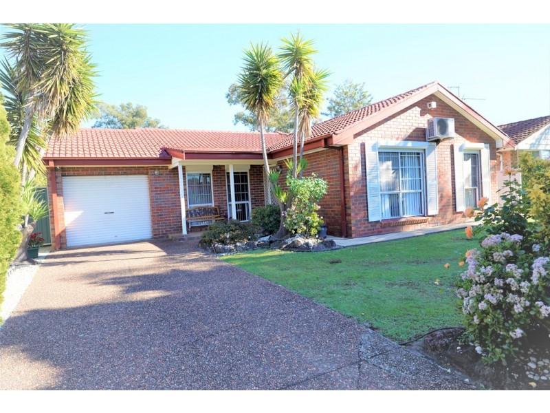 135 SWEETHAVEN ROAD, Bossley Park NSW 2176