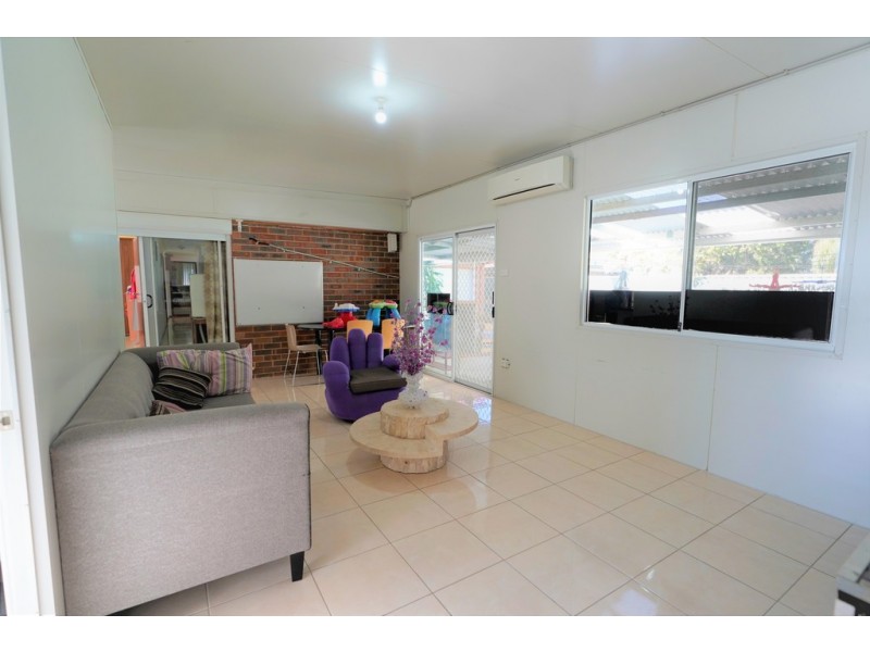 135 SWEETHAVEN ROAD, Bossley Park NSW 2176