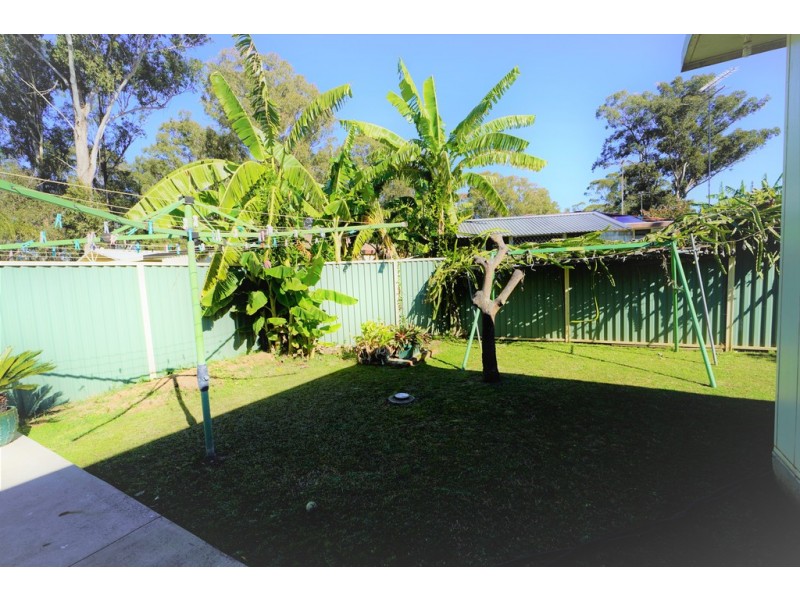 135 SWEETHAVEN ROAD, Bossley Park NSW 2176