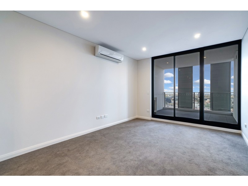 B2001/10 Norfolk Street, Liverpool NSW 2170