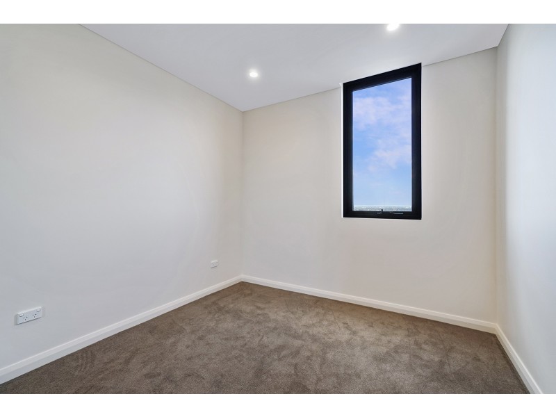 B2001/10 Norfolk Street, Liverpool NSW 2170