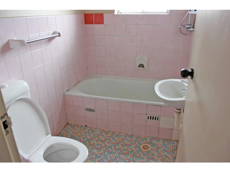 8/138 LONGFIELD STR., Cabramatta NSW 2166