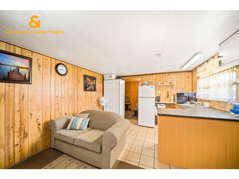 1 DAWN AVENUE, Mount Pritchard NSW 2170