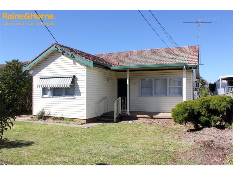 23 LOMBARD ST, Fairfield NSW 2165