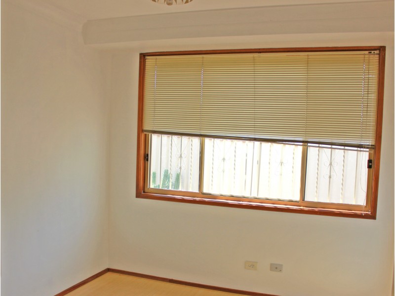8 CROSIO PLACE, Bonnyrigg NSW 2177