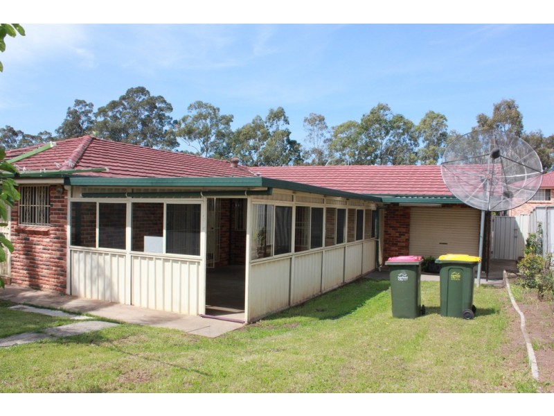 8 CROSIO PLACE, Bonnyrigg NSW 2177