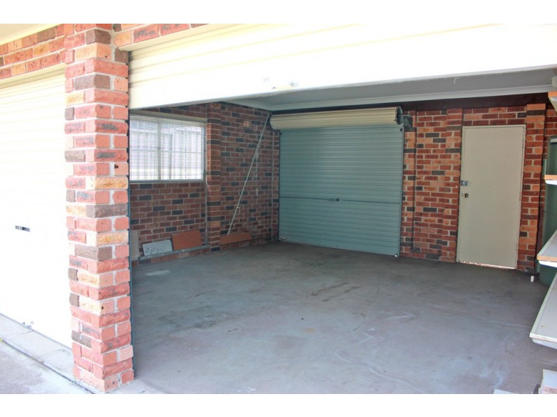 8 CROSIO PLACE, Bonnyrigg NSW 2177