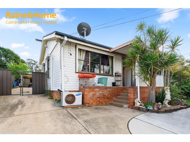 11 WINSTANLEY PLACE, Mount Pritchard NSW 2170